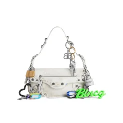 Borsa A Tracolla Le Cagole Piccola Effetto Used Con Charm da Donna in Bianco