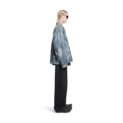 Giacca Graffiti Oversize in Azzurro