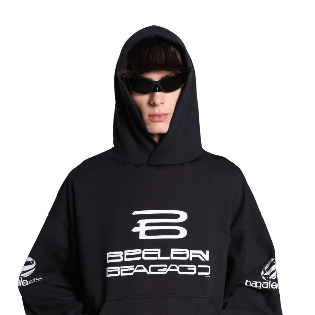 Hoodie Ai Generated Medium Fit in Nero/bianco
