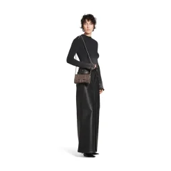 Portafoglio Con Catena Hourglass Metallizzato Con Lavorazione Coccodrillo  da Donna in Bronzo