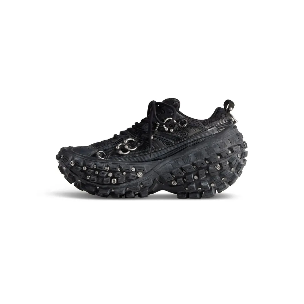Sneaker Bouncer Screw Con Piercing da Donna in Nero