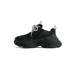 Sneakers Triple S da Donna in Nero