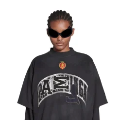 T-shirt Skater Oversize in Nero D&eacute;lav&eacute;